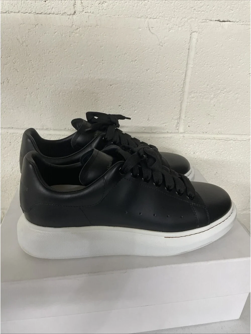 Alexander McQueen Oversized Sneakers Size 43 black leather $790